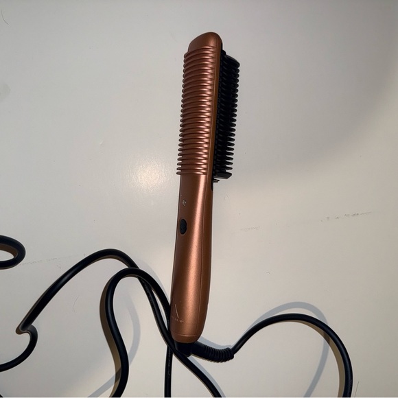 Straight Ahead Rose Gold Hair Styling Comb